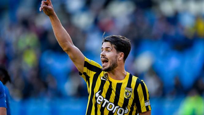 De problemen stapelen zich op bij Vitesse: hoofdsponsor ‘eToro’ stapt na dit seizoen op