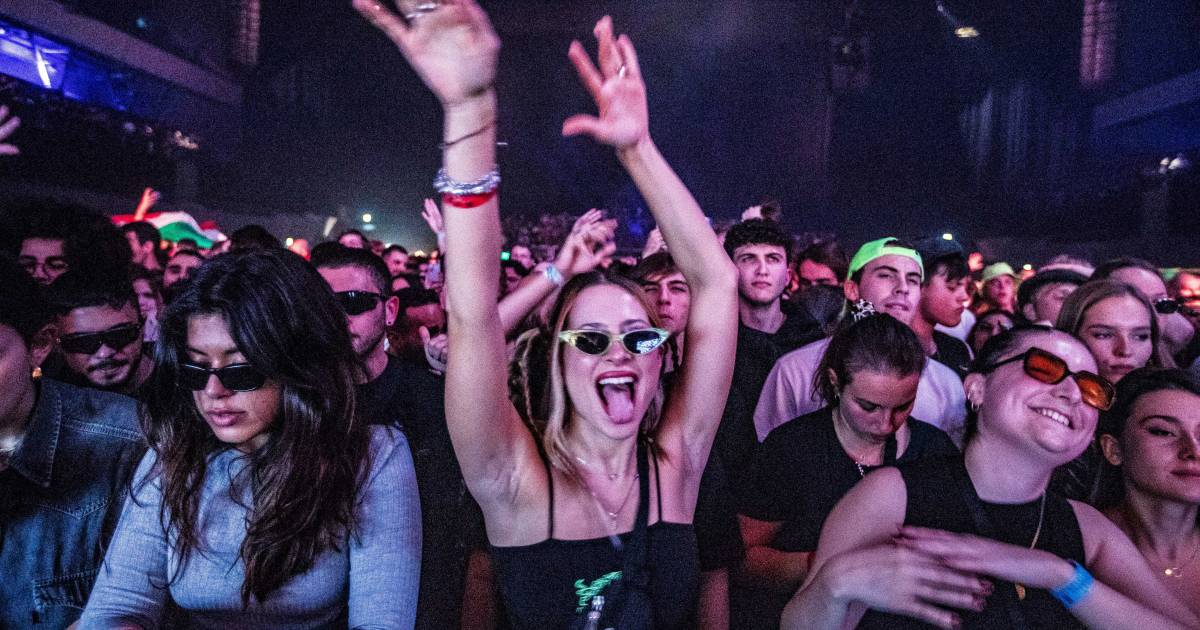 Europa danst de nacht in, wij gaan braaf om tien uur naar huis: 'Nemen onze jongeren niet serieus' -