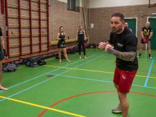 Kickbokser Robin van Roosmalen in Heeze: ‘Na de wedstrijd bedank je elkaar voor de klappen’