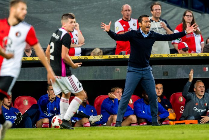 Giovanni van Bronckhorst tijdens Feyenoord - AS Trencin begin dit seizoen.