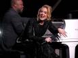 Adele vertelt tijdens concert openhartig over wens voor tweede kind: “Dit keer wil ik een meisje”