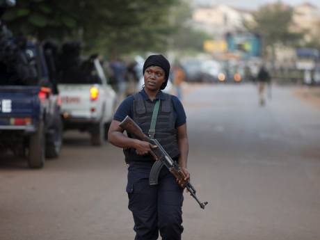 État d'urgence et deuil national au Mali où trois personnes sont "activement recherchées"