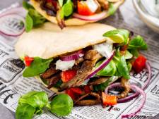 Wat Eten We Vandaag: Vegetarische pita gyros met tzatziki