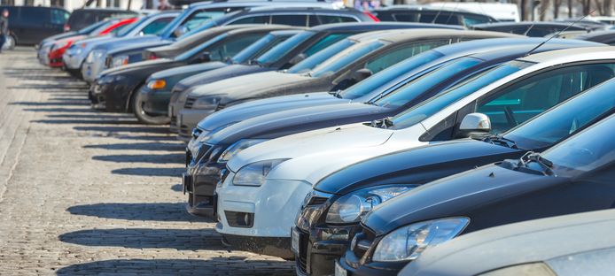 Parking cars; Shutterstock ID 606881039; purchase_order: hln; job: hln; client: hln; other: