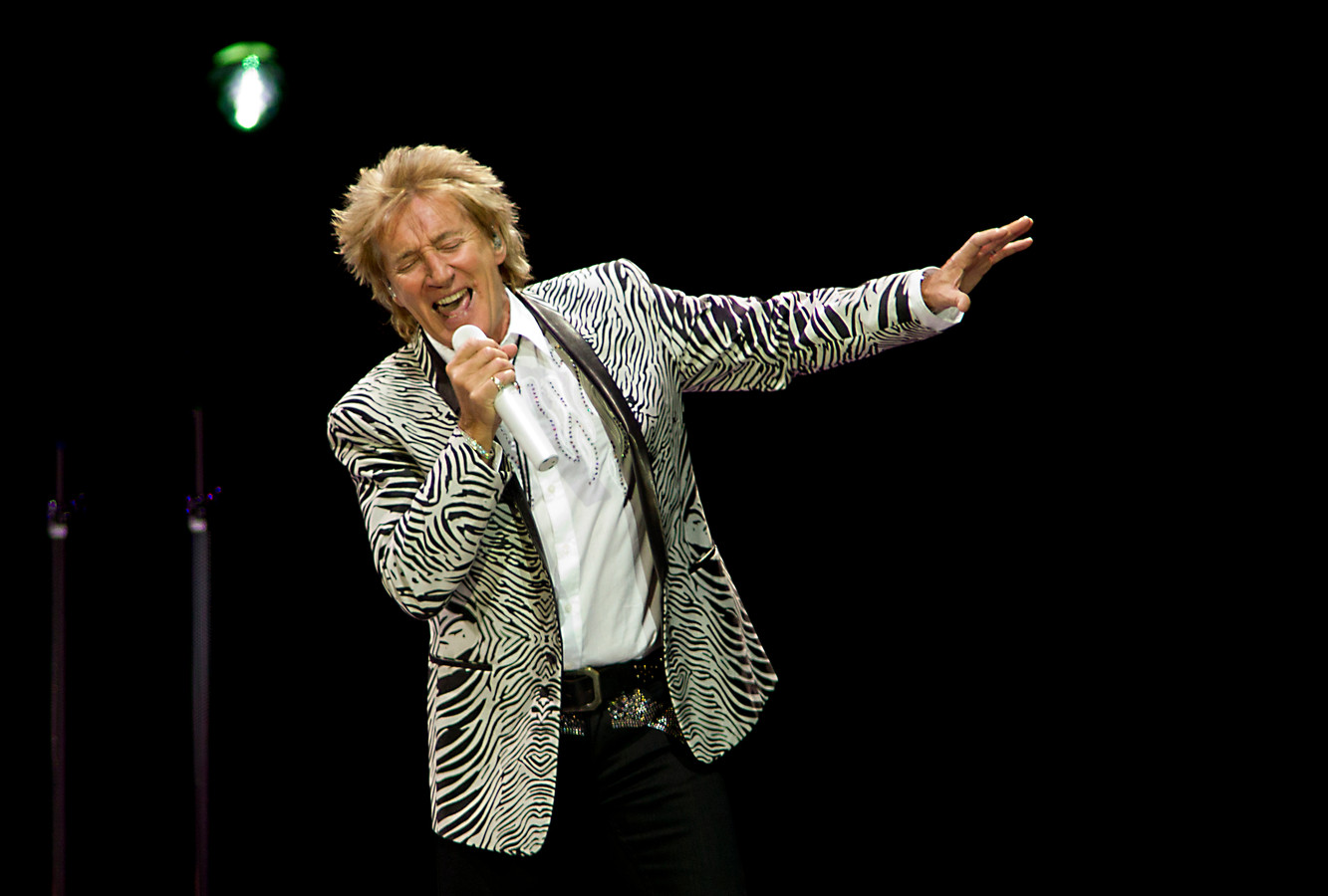 Rod stewart live. Rod Stewart. Roderick David "Rod" Stewart. Род Стюарт фото. Род Стюарт концерт.