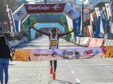 Kipruto loopt twee wereldrecords in Valencia