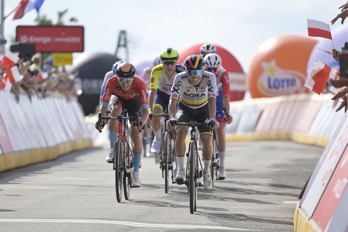 Sergio Higuita wint de derde etappe in de Ronde van Polen.