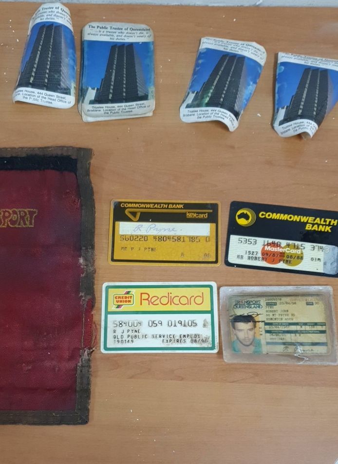 Rob Pyne vond zijn portefeuille van 30 jaar geleden terug.