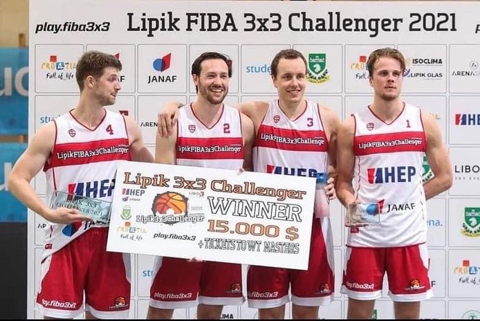 Bryan De Valck (l.) slaagde er met Team Antwerp in om een Challengertoernooi te winnen.