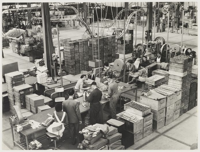 De fabriekshal van Tomado Etten-Leur in 1955.  Ook het Cuypersgenootschap pleit nu voor behoud van het voormalige fabriekscomplex.