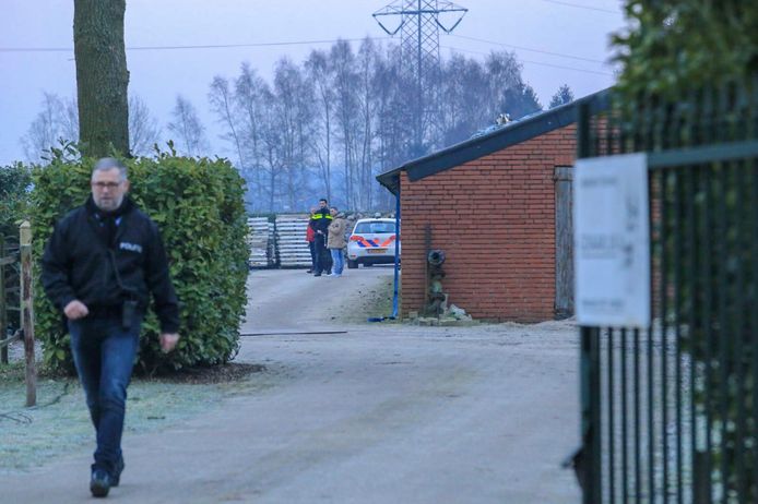 Inval bij politieactie in Helmond, Geldrop, Asten, Liessel en Aarle-Rixtel. Inval is in Aarle-Rixtel.