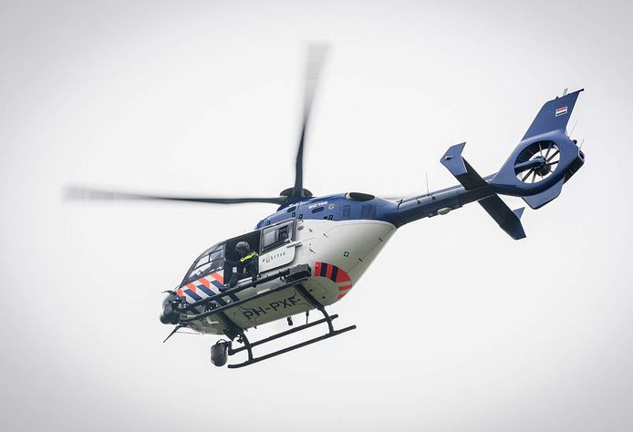 De politiehelikopter hing vrijdag lang boven Scherpenzeel