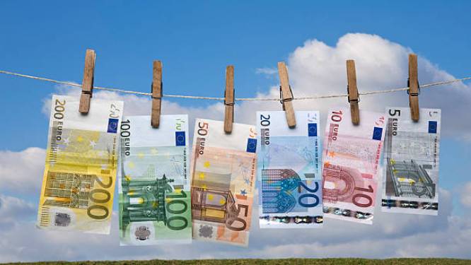 Mogen banken binnenkort ál jouw transacties screenen?