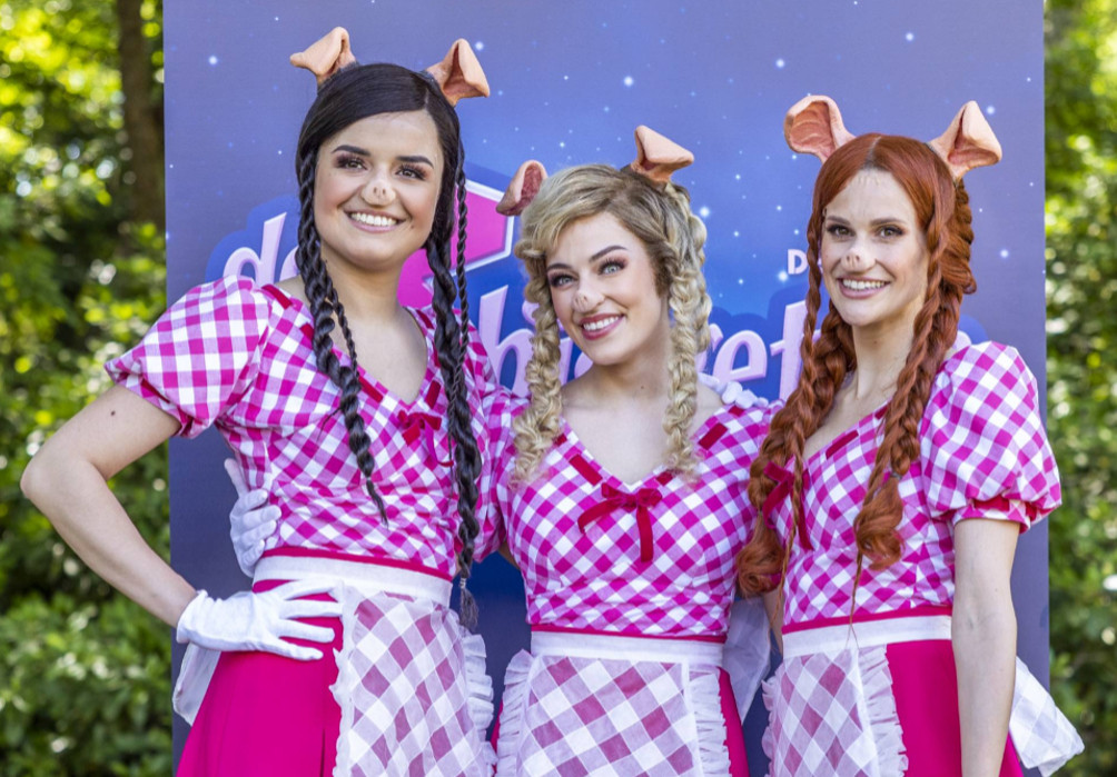 K3 maakt musicaldebuut met herneming van ‘De 3 biggetjes’: “Wij hebben ...