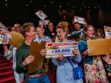 Tien Boekelaren winnen samen driehonderdduizend euro in Postcode Loterij
