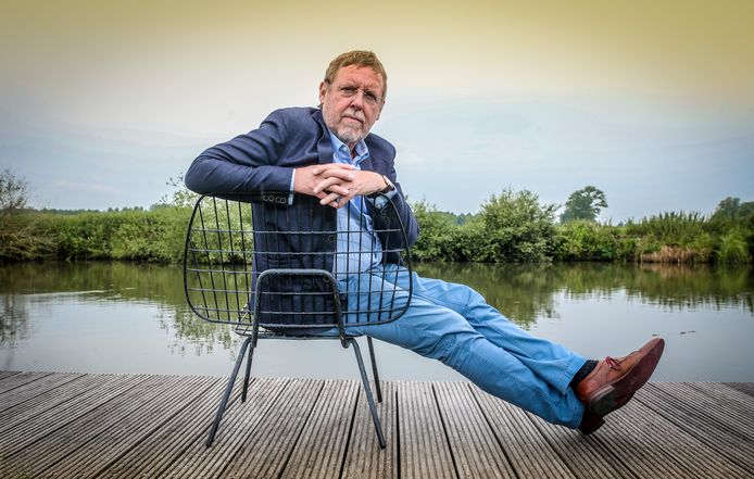 Siegfried Bracke laat in Dag Allemaal z'n licht schijnen over de besparingen bij de openbare omroep.
