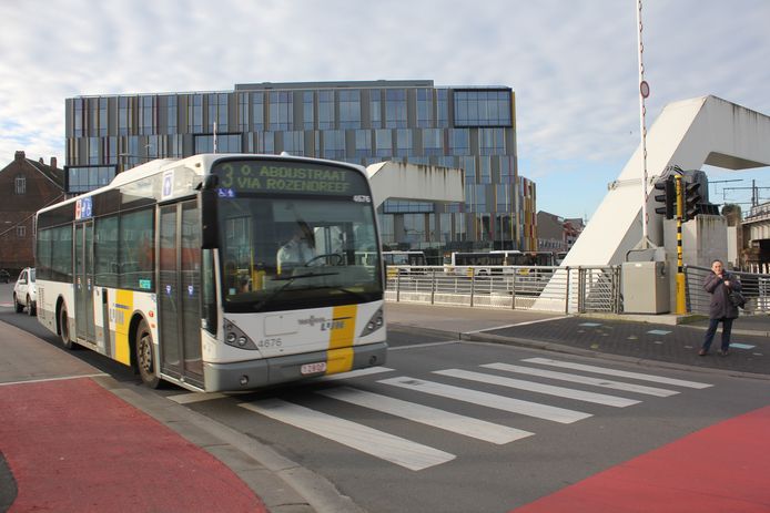 Regio Aalst 19 miljoen euro budget van De Lijn. En nu uitvechten er mee te doen Aalst hln.be