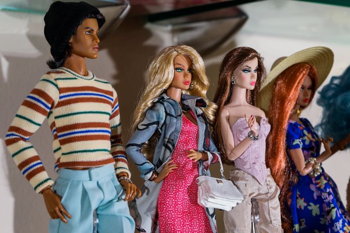 Barbiepoppen uit de collectie van verzamelaar Robin Grant in San Jose, Californië. Archiefbeeld.