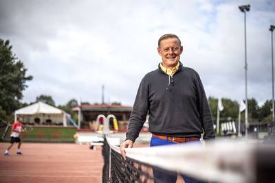 Van golfballen terug naar tennisballen: sport als rode draad in het leven van Hengeloër Victor Marki