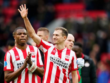 Voormalig PSV’er Daniel Schwaab (32) stopt als speler en ziet mooie ontwikkelingen bij PSV: ‘Wij staan bovenaan’