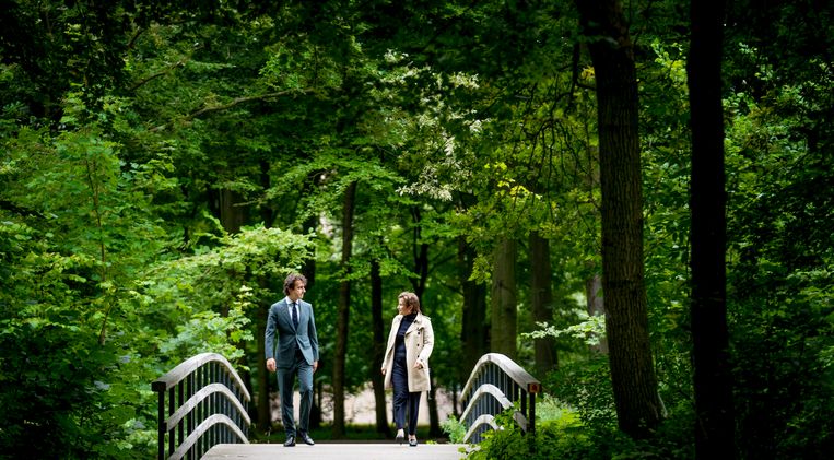 Jesse Klaver en Lilianne Ploumen van respectievelijk GroenLinks en PvdA.  Beeld Freek van den Bergh / de Volkskrant