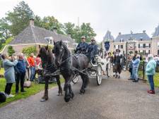 Diepenheim maakt tijdcapsule en stuurt laptop mee: ‘Om filmpjes over 100 jaar nog te kunnen bekijken’