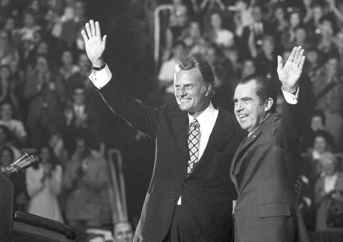 Graham met Richard Nixon in 1971.