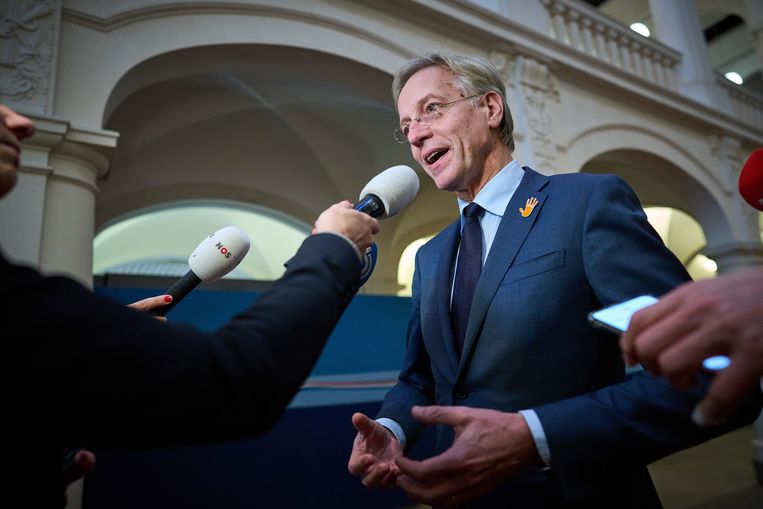     Robbert Dijkgraaf, Minister for Education, Culture and Science, speaks to the press at the Binnenhof after a weekly cabinet meeting.  Image ANP / Phil Nijhuis