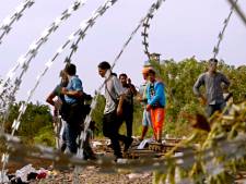 Un premier bus de migrants dévié vers la Croatie