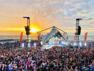 IN BEELD. Grote mensenzee daagt op voor ‘Tien Om Te Zien’