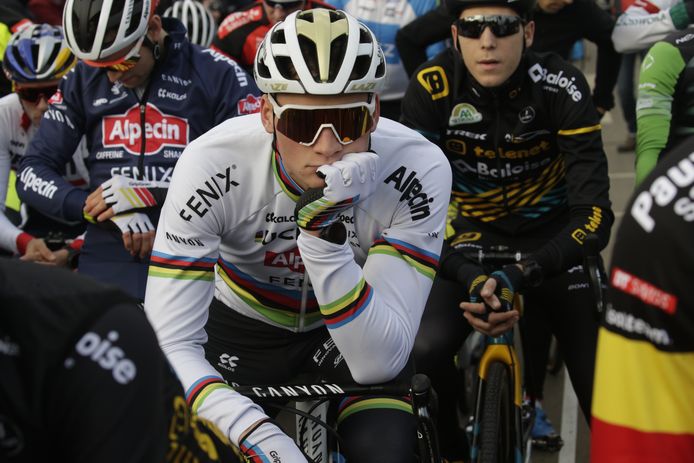 Mathieu van der Poel voor de start.