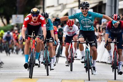 KOERS KORT. Barbier juicht in Kroatië, maar fotofinish duidt Milan als winnaar aan - Quick.Step met Alaphilippe en vijf Belgen naar Giro dell’Emilia