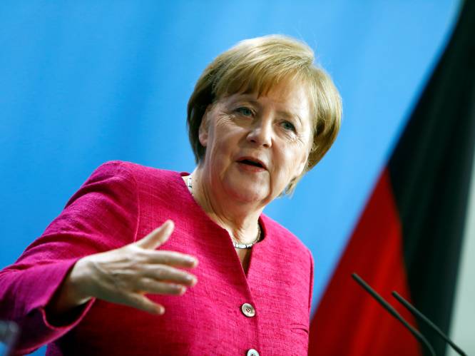 'Fake news' over einde regering-Merkel veroorzaakt paniek in Duitsland