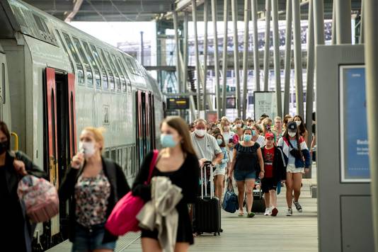 Afgelopen vrijdag was het bijzonder druk in het station van Oostende. 