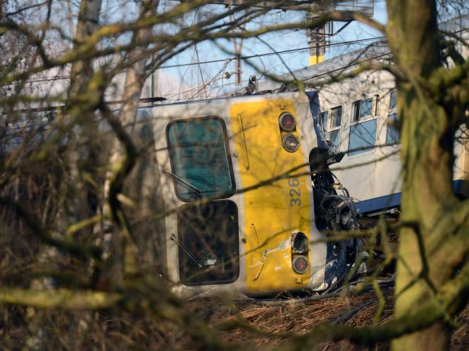 Machinist volgens politierechter over de hele lijn schuldig na dodelijke treinramp in Leuven: “Geen overmacht. Hij reed meer dan dubbel zo snel”