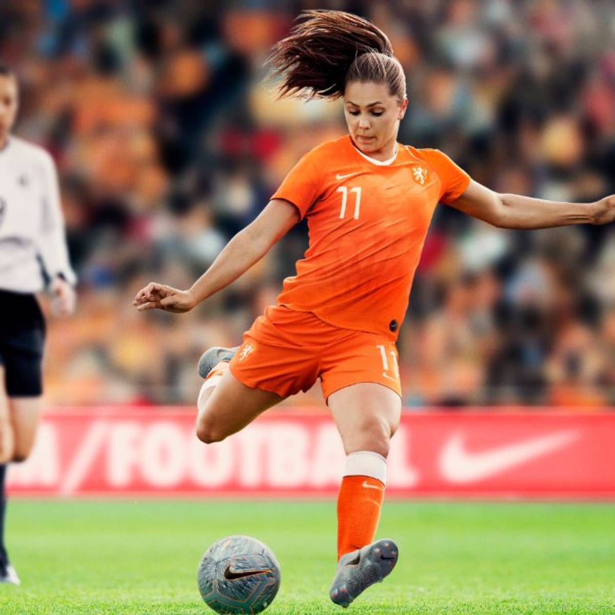 WK shirt Leeuwinnen is ode aan Nederlandse voetbalhistorie Nederlands voetbal bd