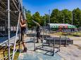 In het Wantijpark wordt al de hele week gewerkt aan de voorbereidingen voor Wantijpop en Wantijlive.