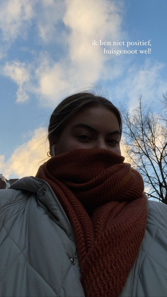 Ook de Nederlandse gravin Eloise zit momenteel in quarantaine, nadat haar huisgenoot besmet is met het coronavirus.