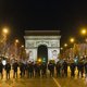 Frankrijk huldigt helden en slachtoffers van aanslagen