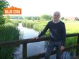 Stefaan De Groote aan het brugje over de Rekkelingebeek in Bachte-Maria-Leerne.