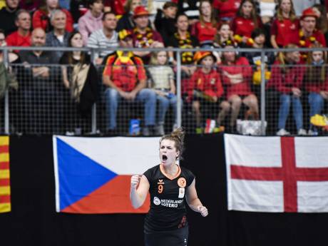 Spelers van Fortuna schieten Nederland naar de Europese korfbaltitel: ‘Wij delen de lakens uit’