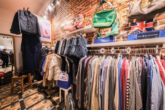 Tweedehands kleding kortrijk 2025