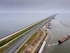 Rijkswaterstaat schikt met bouwers over extra kosten 
renovatie Afsluitdijk
