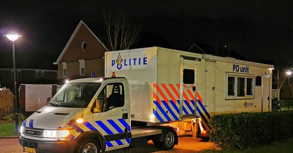 Overleden persoon aangetroffen in woning Didam, politie verricht aanhouding .