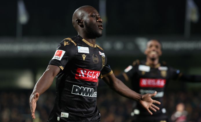 Aboubakary Koita twee keer aan het feest.