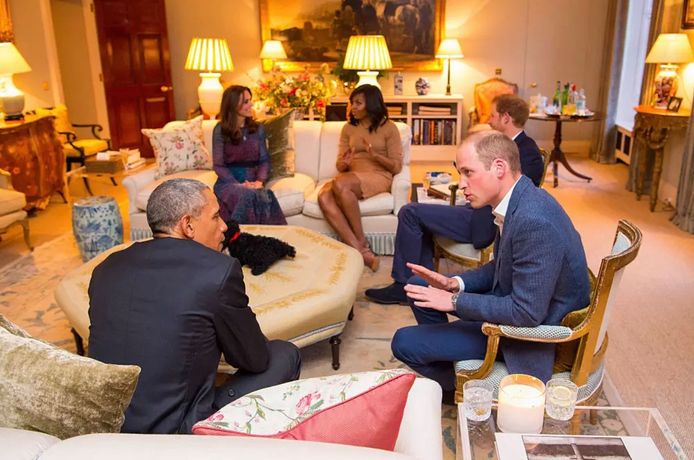Obama op bezoek bij William en Kate in Apartment 1A, dat aan de woning van Harry en Meghan grenst.