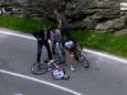 Une terrible chute la tête la première au Giro