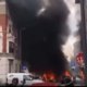 Enorme rookpluim na explosies in centrum van Milaan: één gewonde, school ontruimd uit voorzorg