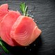Grote kans dat die rode tonijn toch niet zo vers is. Hoe kies je als consument een veilig stuk vis?
