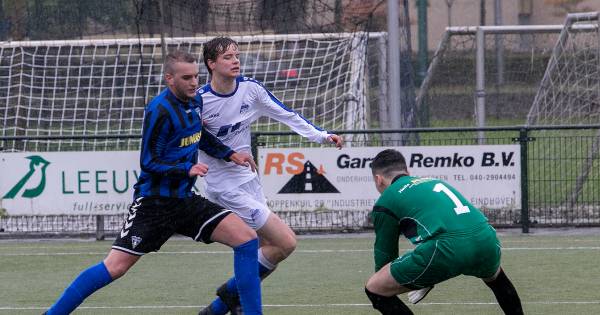 Zwarte dag voor Ron Jansen: net terug van hielspoor en nu alweer geblesseerd - BD.nl